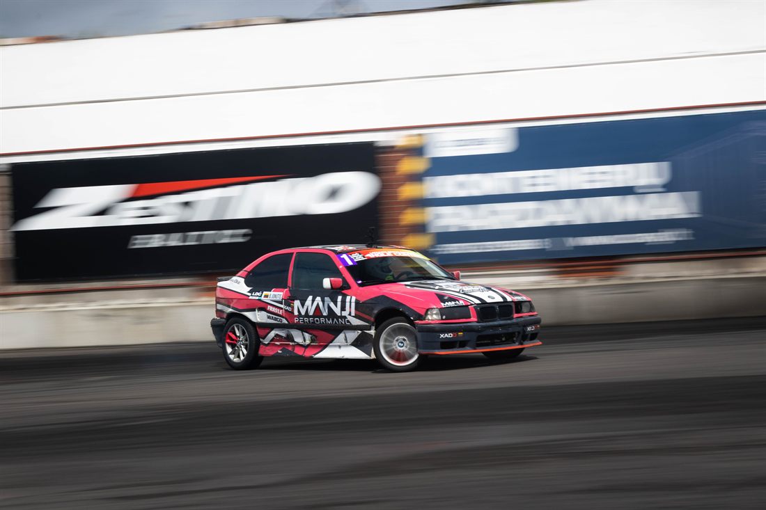 Benas Jonutis – NKTK drifto važiavimas, BMW E36 Compact + BMW E87 Turbo