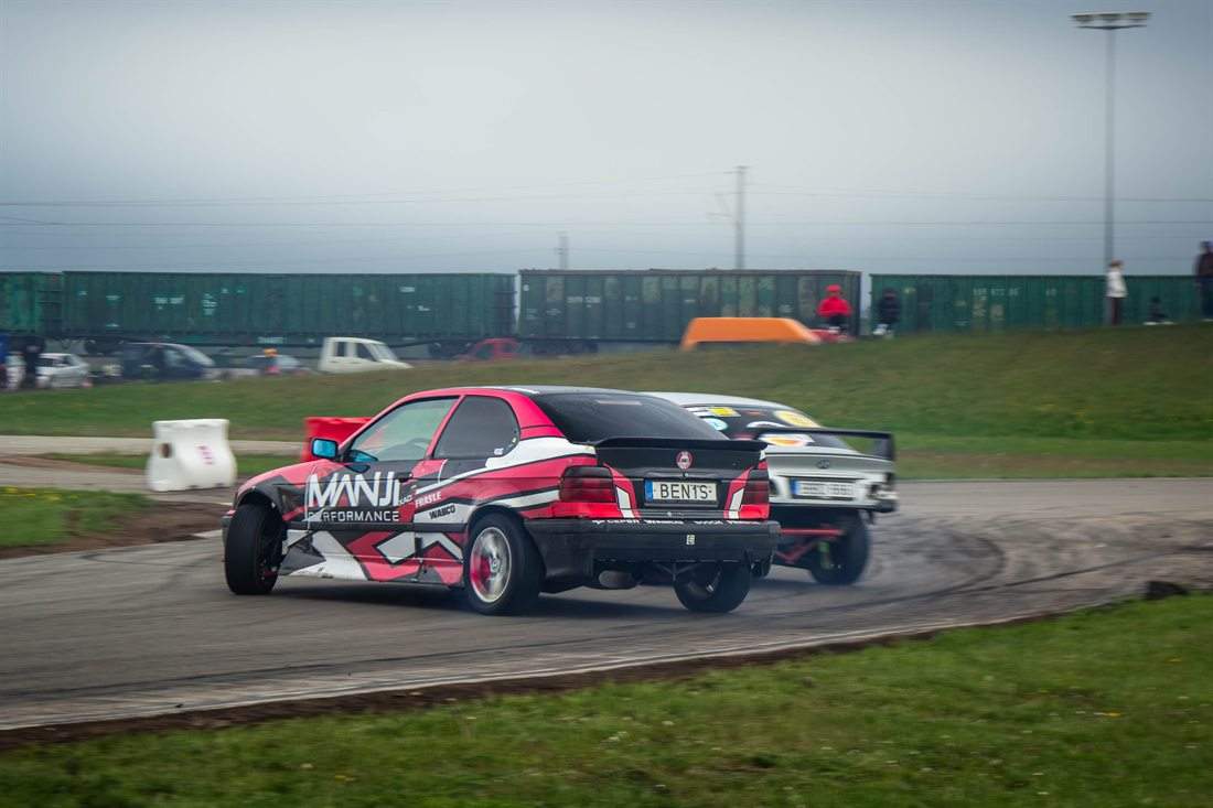Benas Jonutis – NKTK drifto važiavimas, BMW E36 Compact + BMW E87 Turbo