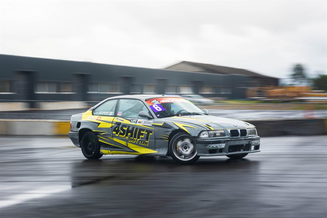 Egidijus Druskinis – NKTK drifto važiavimas, BMW E46 2.5 Turbo (mėlynas)