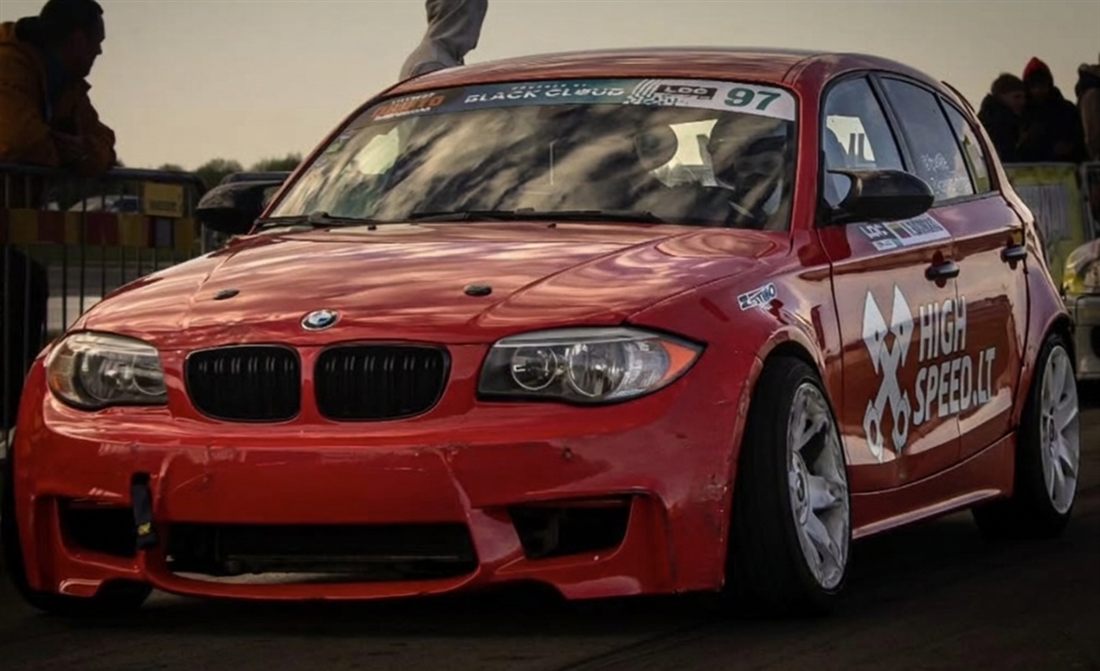 Karolis Bašinskas – NKTK drifto pilotas drifto važiavime su BMW 1 serija N52B30