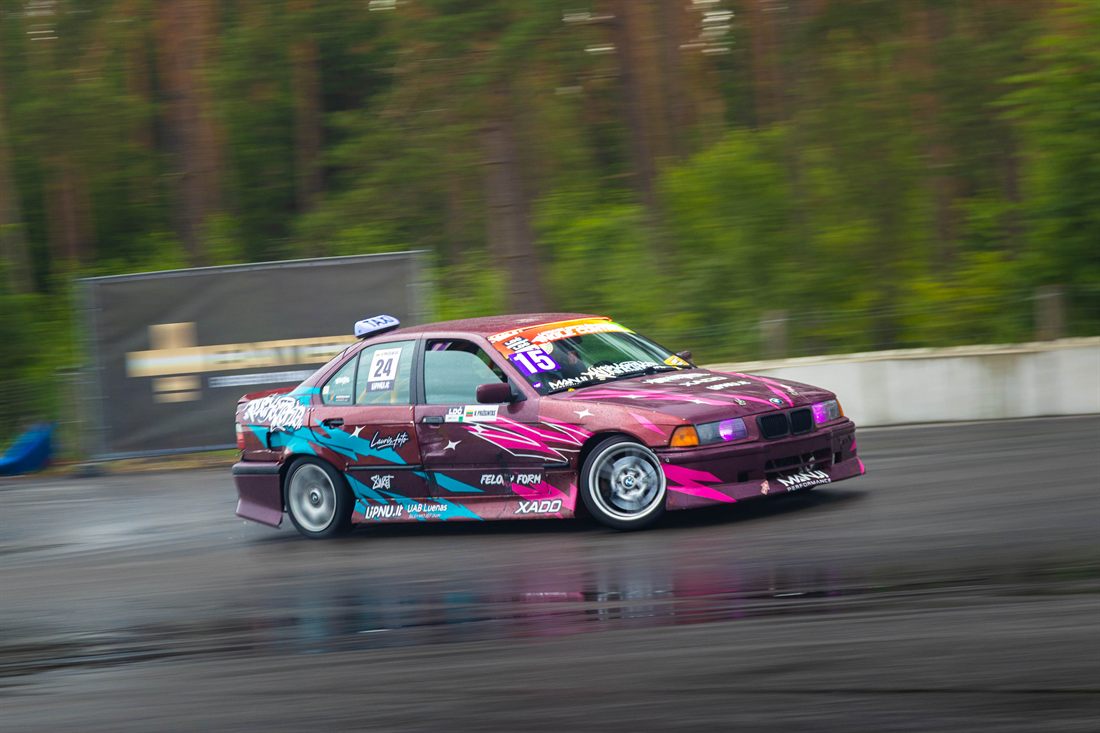 Vilius Prižgintas – NKTK drifto važiavimas, BMW E36 N52B30 (realus) · BMW E92 (SIM)
