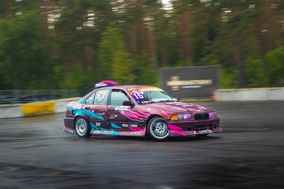 Vilius Prižgintas – NKTK drifto važiavimas, BMW E36 N52B30 (realus) · BMW E92 (SIM)