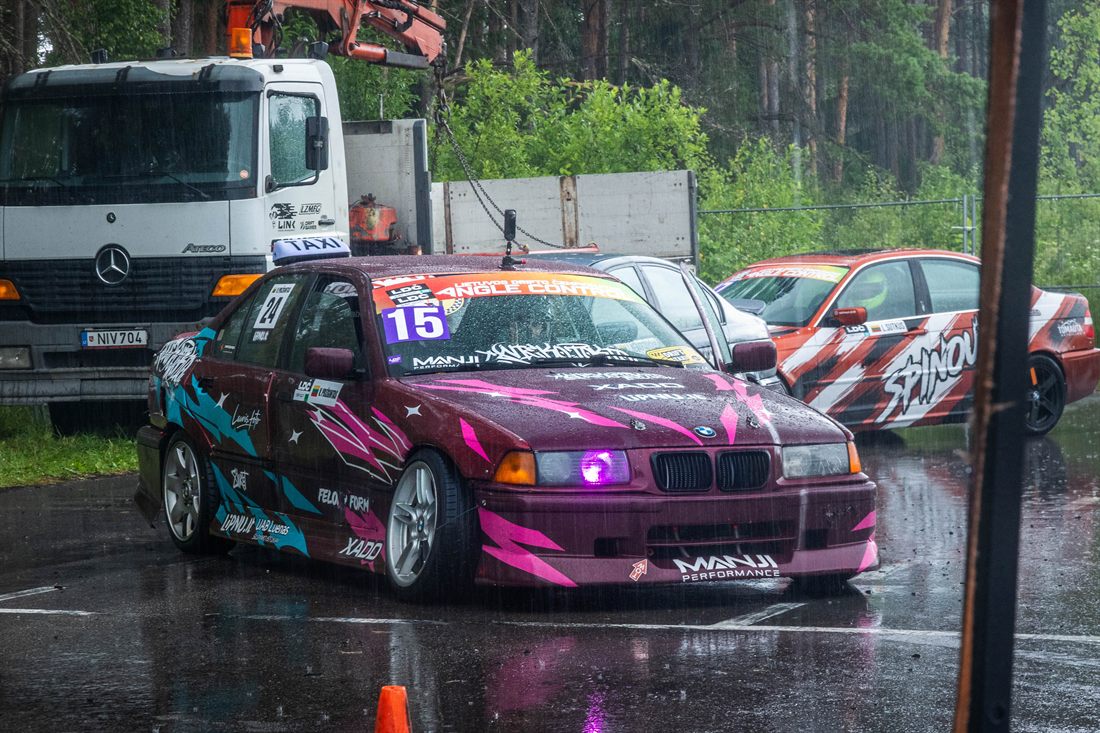 Vilius Prižgintas – NKTK drifto važiavimas, BMW E36 N52B30 (realus) · BMW E92 (SIM)
