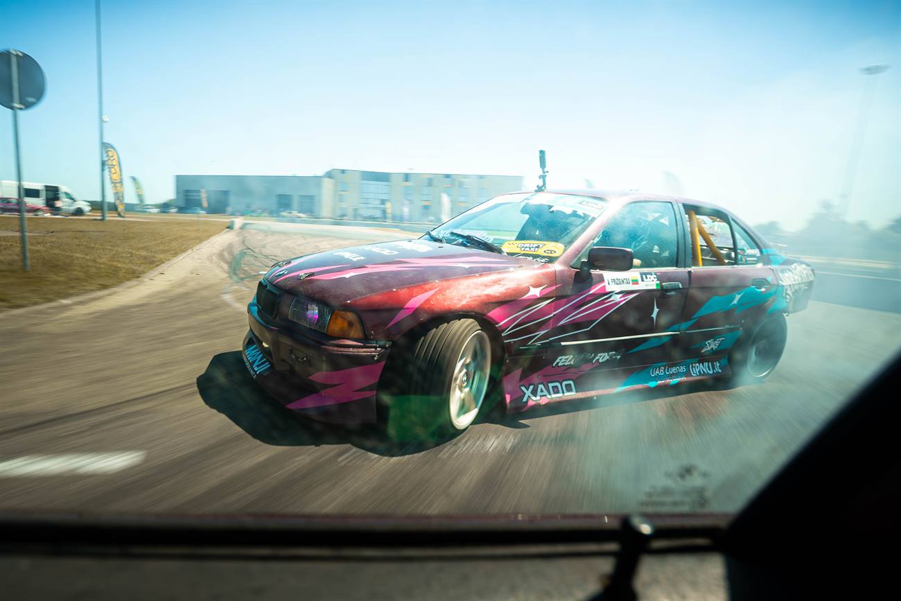 Vilius Prižgintas – NKTK drifto važiavimas, BMW E36 N52B30 (realus) · BMW E92 (SIM)