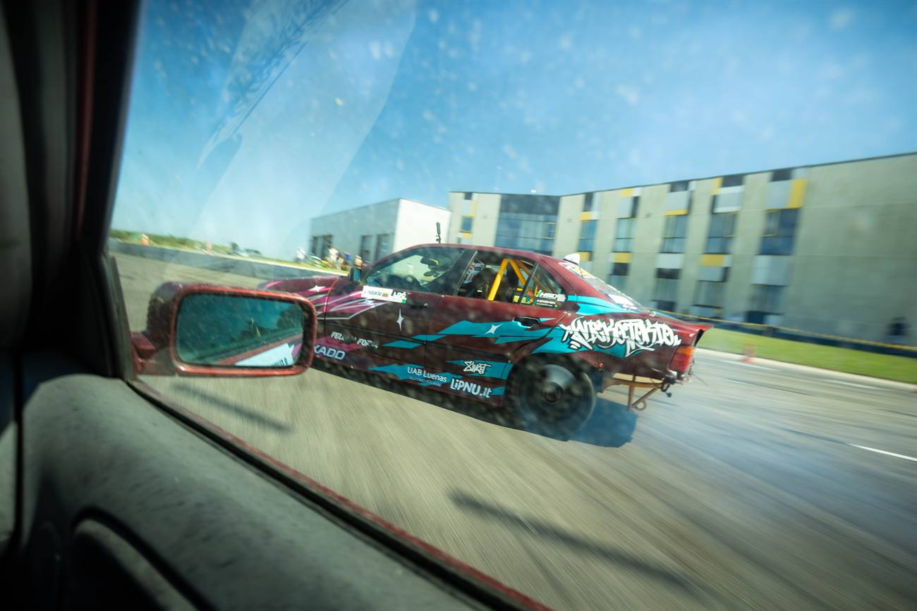 Vilius Prižgintas – NKTK drifto važiavimas, BMW E36 N52B30 (realus) · BMW E92 (SIM)