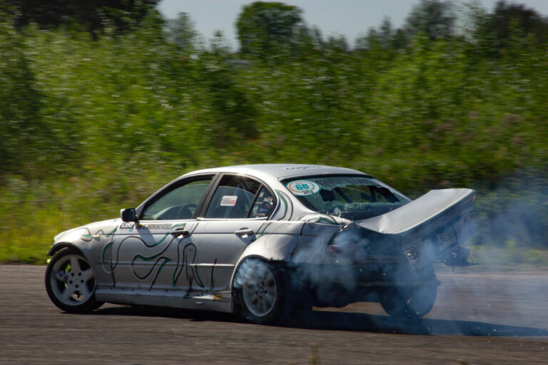 Bmw E46 plyta